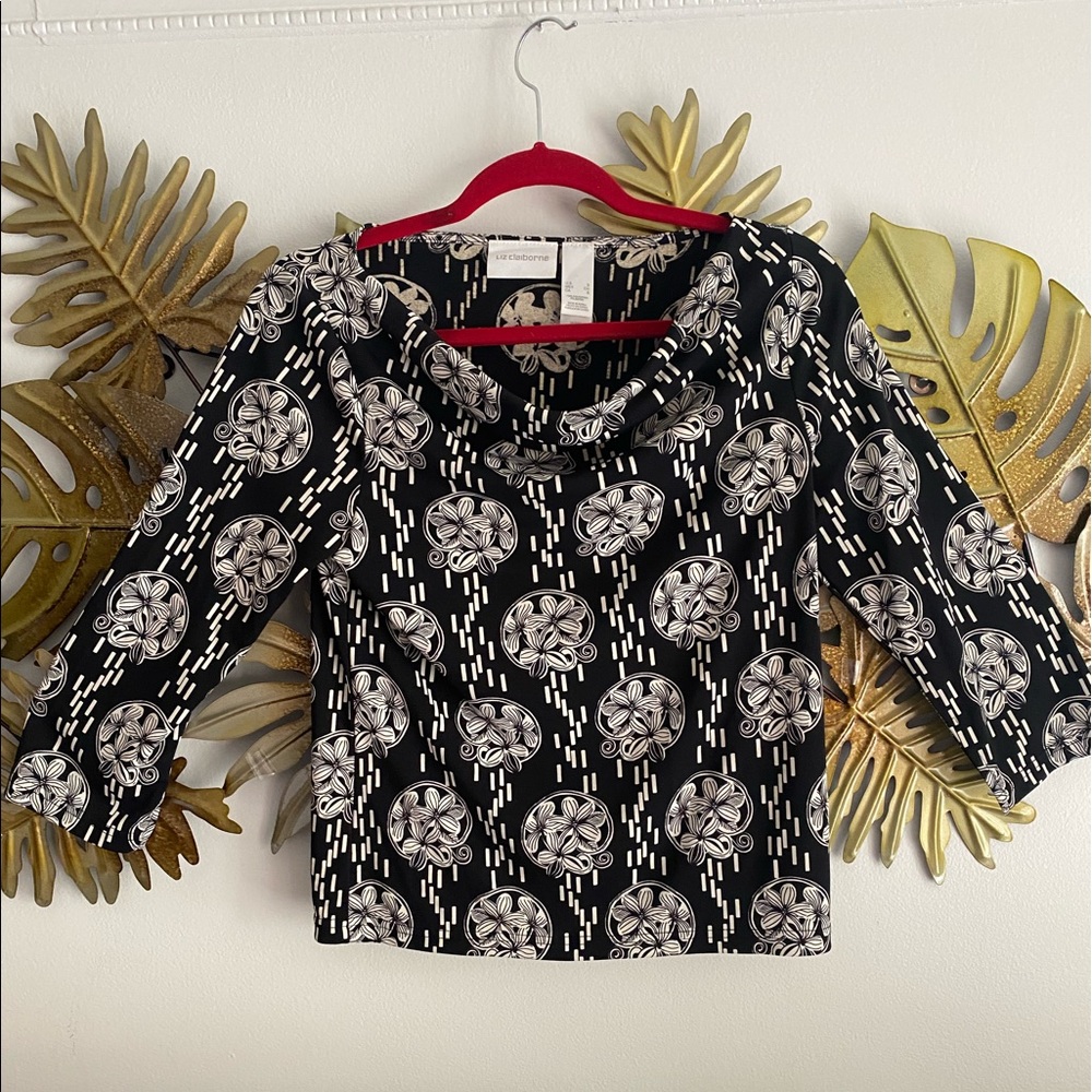 LIZ CLAIBORNE: Top blouse,Size S.